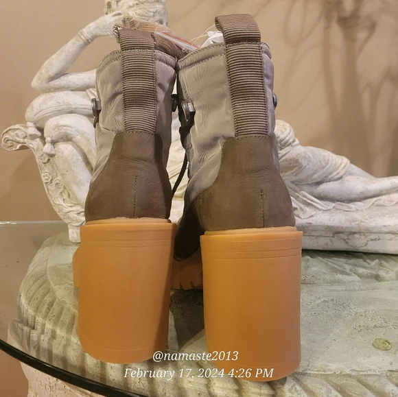 Dolce Vita Celida Ankle Heeled Combat Hiking Moto Boot Lug Sole Leather #727 - Picture 10 of 17